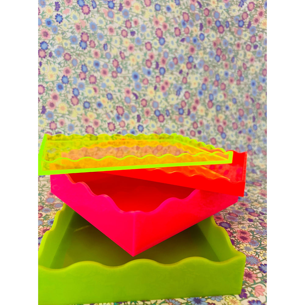 Fête Papier Wavy 5x5 Notepad Tray in Green