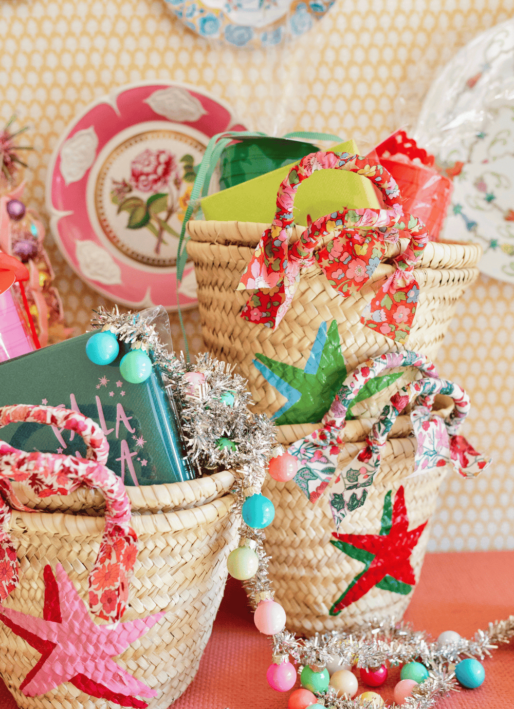 Breck & Grier for Fête Papier Straw Baskets Shadow Star Pink & Red