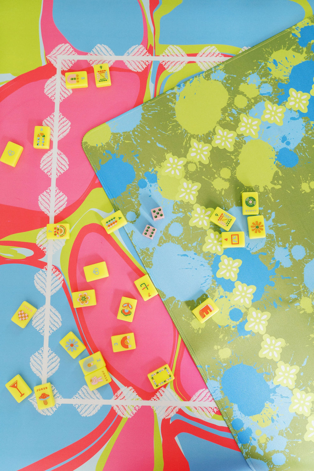 Fête Papier Mahjong Mat in Pink Disco