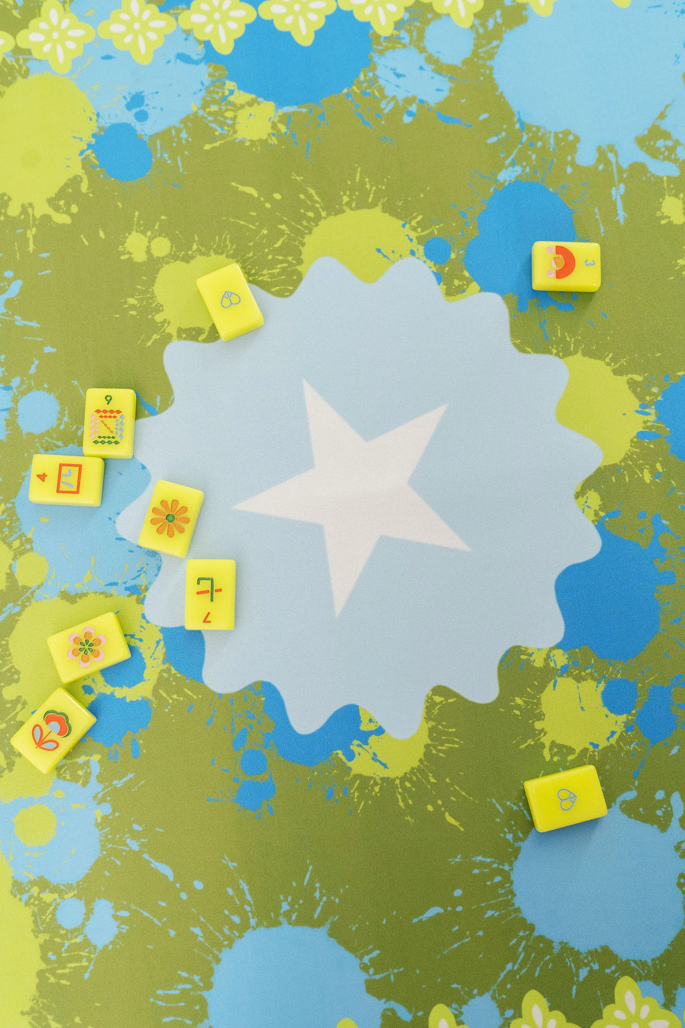 Fête Papier Mahjong Mat in Green Splatter
