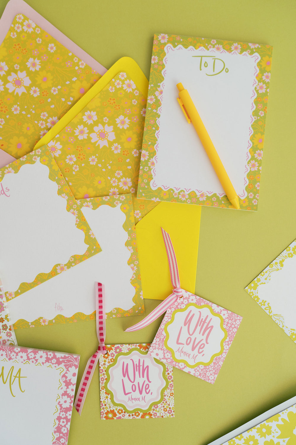 Ditsy Floral Gift Stickers in Grass
