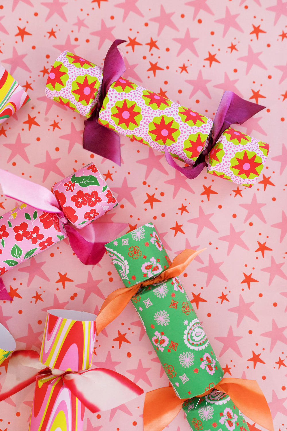2026 Fête Papier Holiday Party Crackers