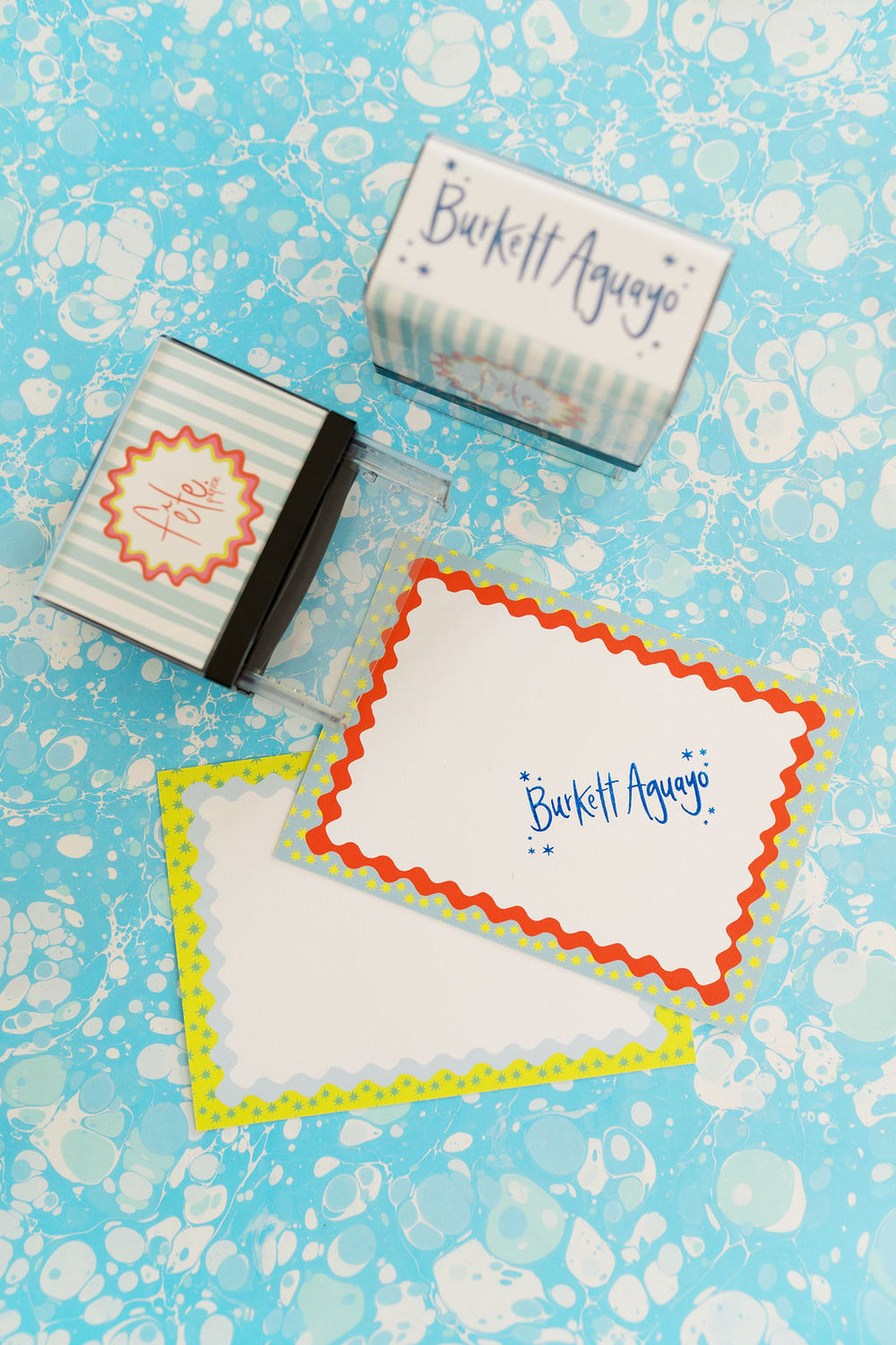 Custom Fête Papier Self Inking Name Stamp in Black