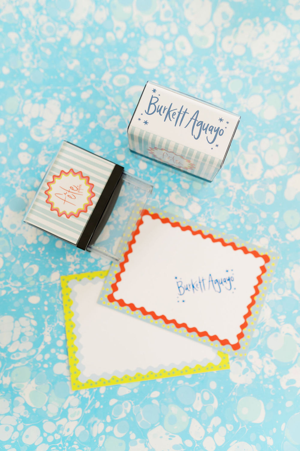 Custom Fête Papier Self Inking Name Stamp in Black