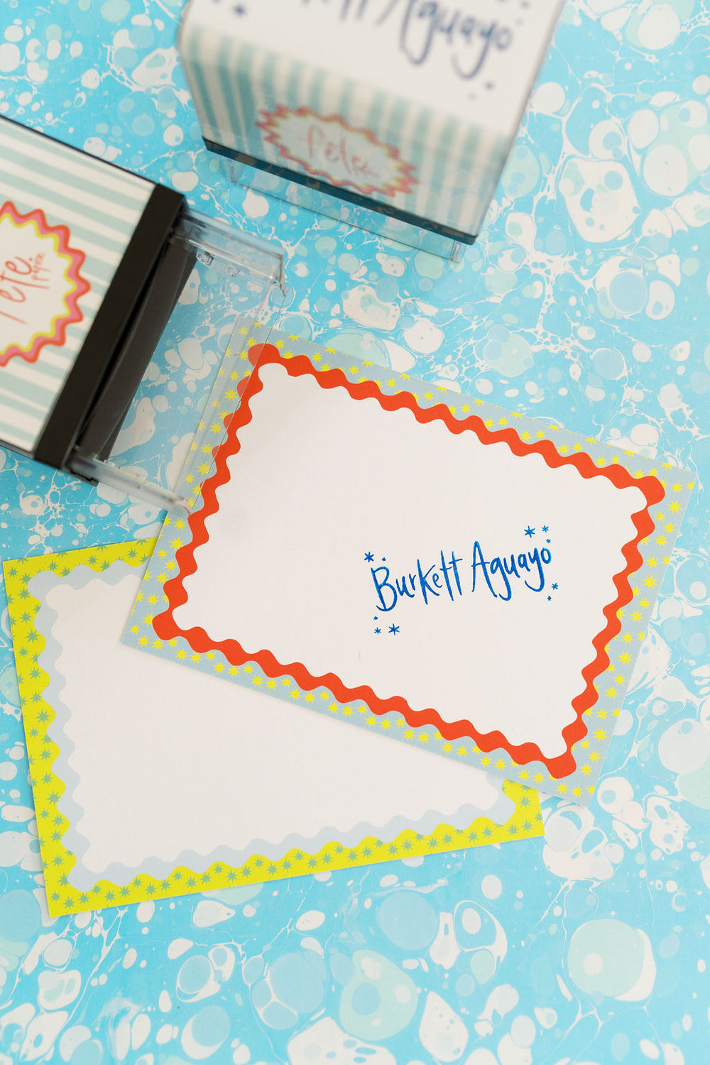 Custom Fête Papier Self Inking Name Stamp in Black