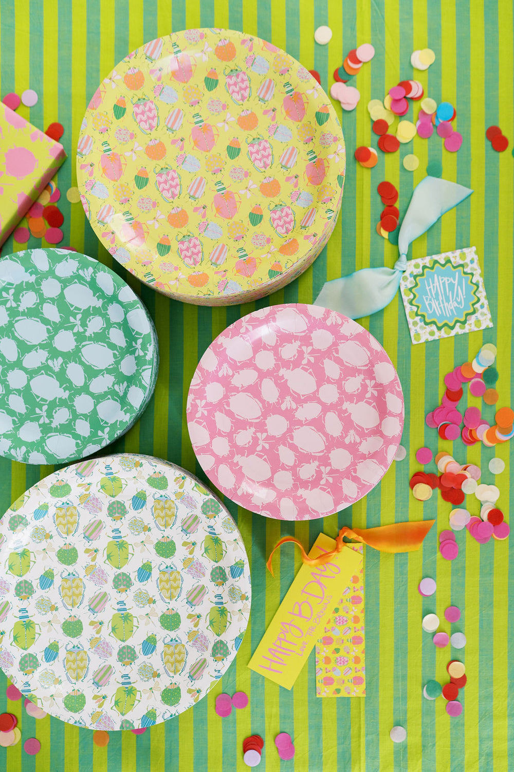 Busy Bugs Paper Plates 9" in Yellow